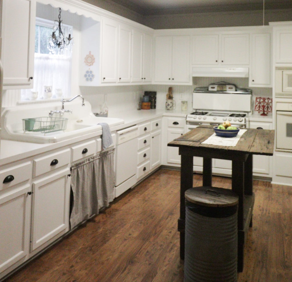5 Ways to Regain Counter Space in a Small Kitchen - Around the Bl