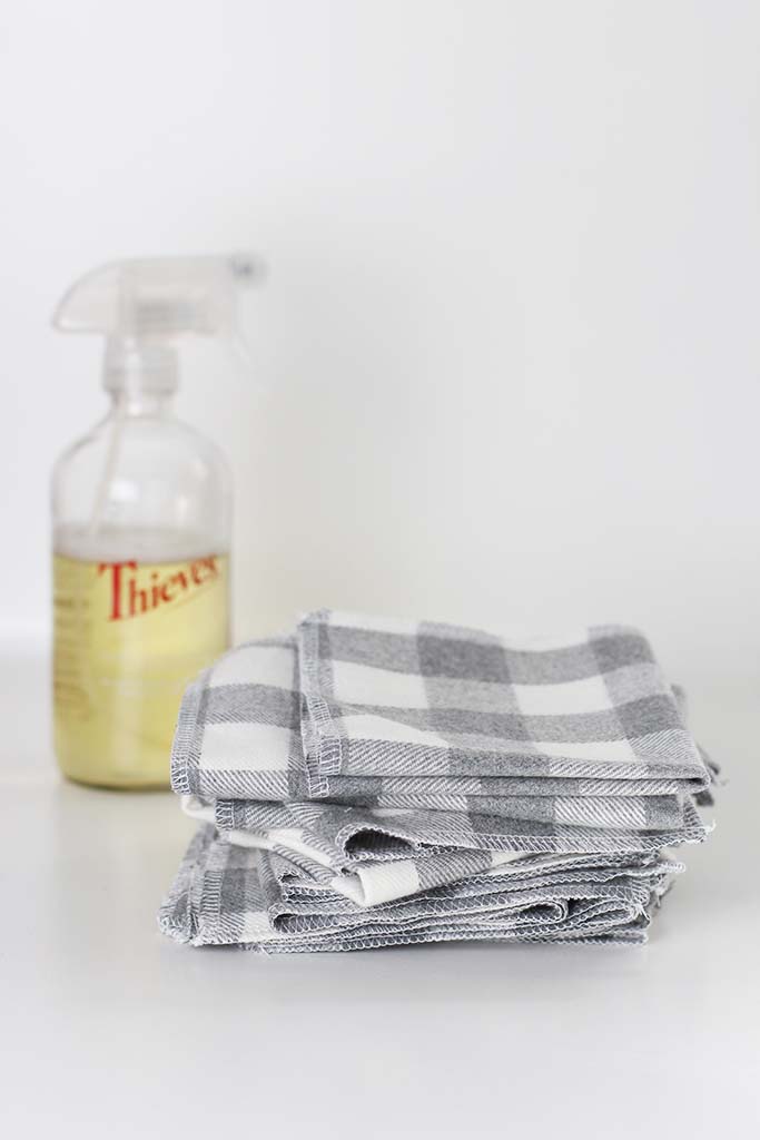 toxic free cleaning with thieves cleaner and flannel unpaper towels
